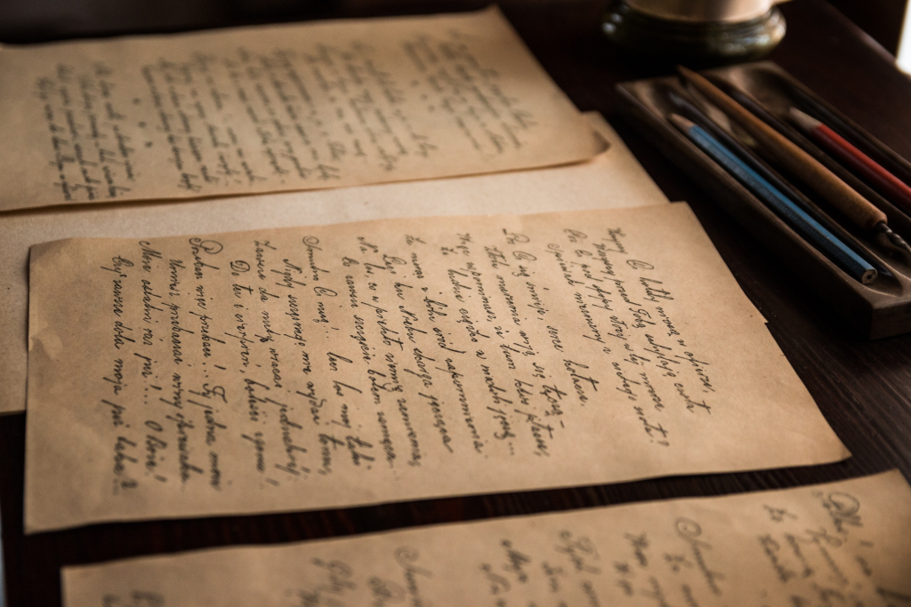 Citizen scientists can help to create digital versions of old documents. © Pixabay